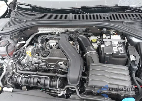 2024 Volkswagen Jetta 1.5T Sport z USA, uszkodzony, nr VIN 3VWBM7BU3RM039467